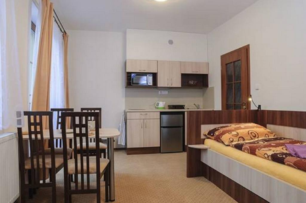 Apartmany Rezac โรกีนีซ นัด ยีเซอโร ห้อง รูปภาพ